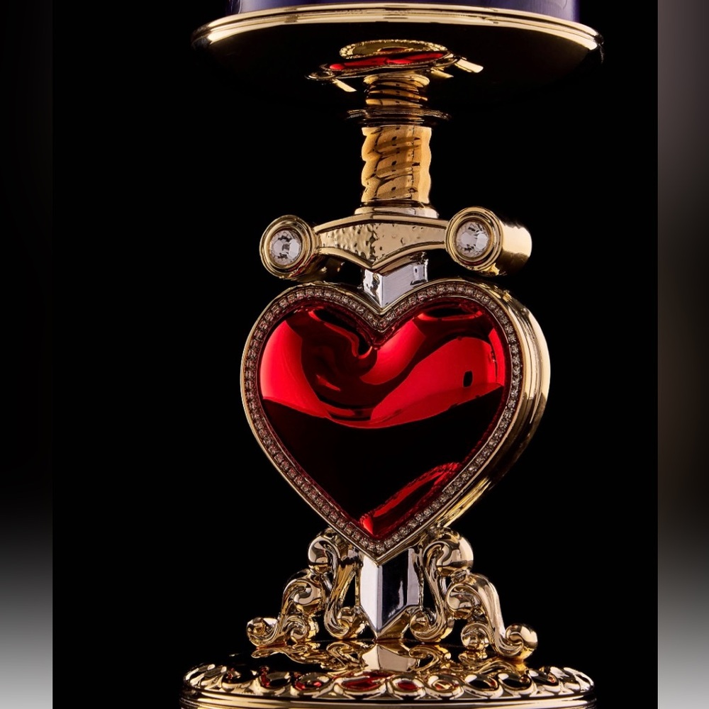 Bath And Body Works Queen Of Hearts Candle Holder Villians Collection